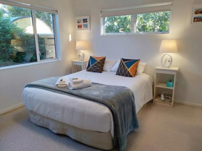 Hidden Gem, Greytown